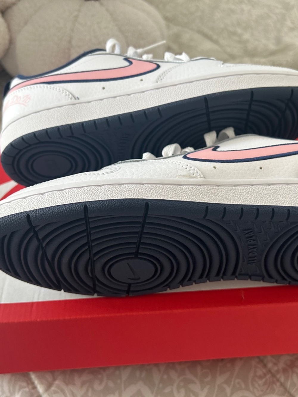 Nikes - Picture 3 of 5
